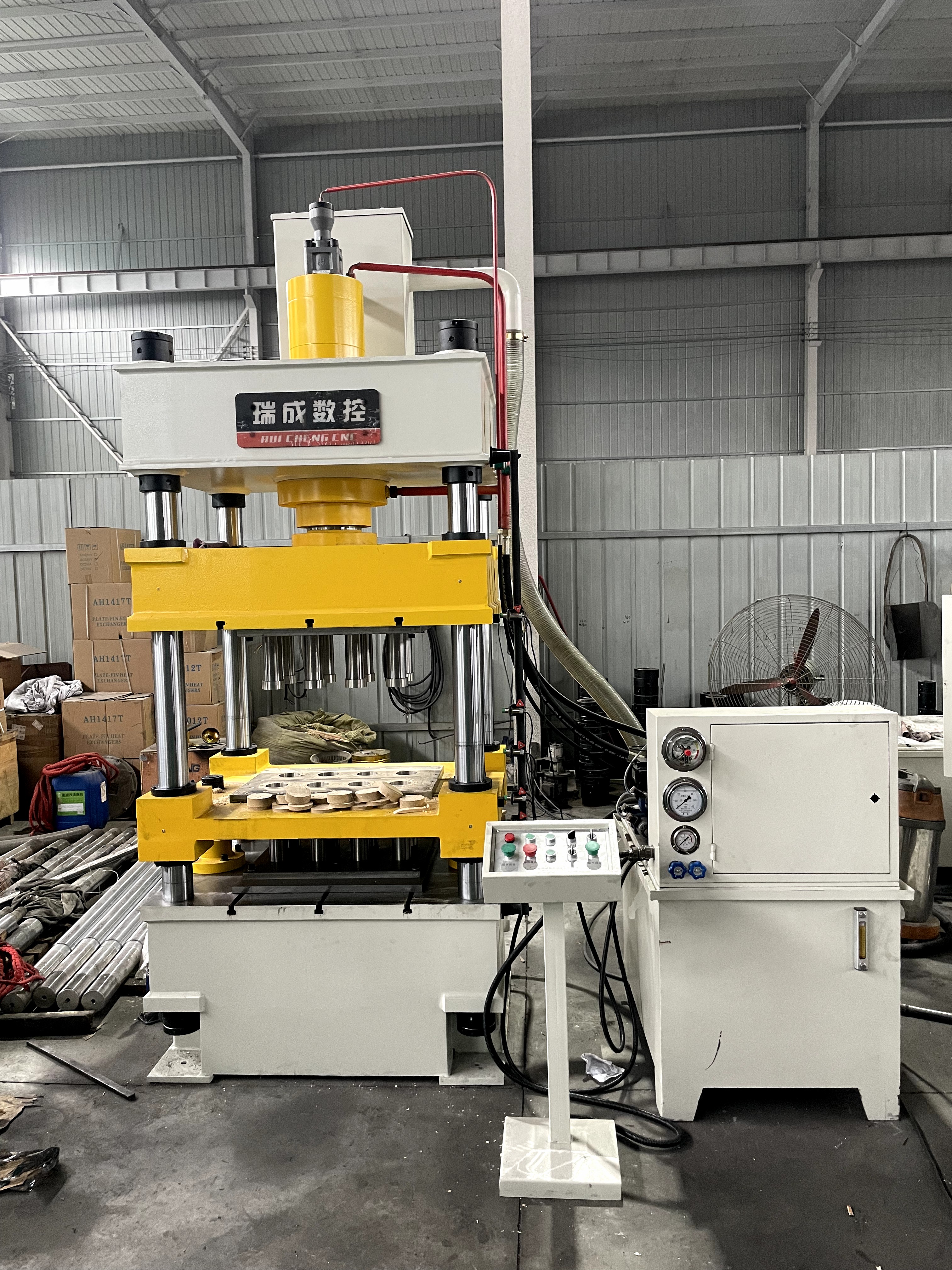 100T四梁四柱粉末成型液压机