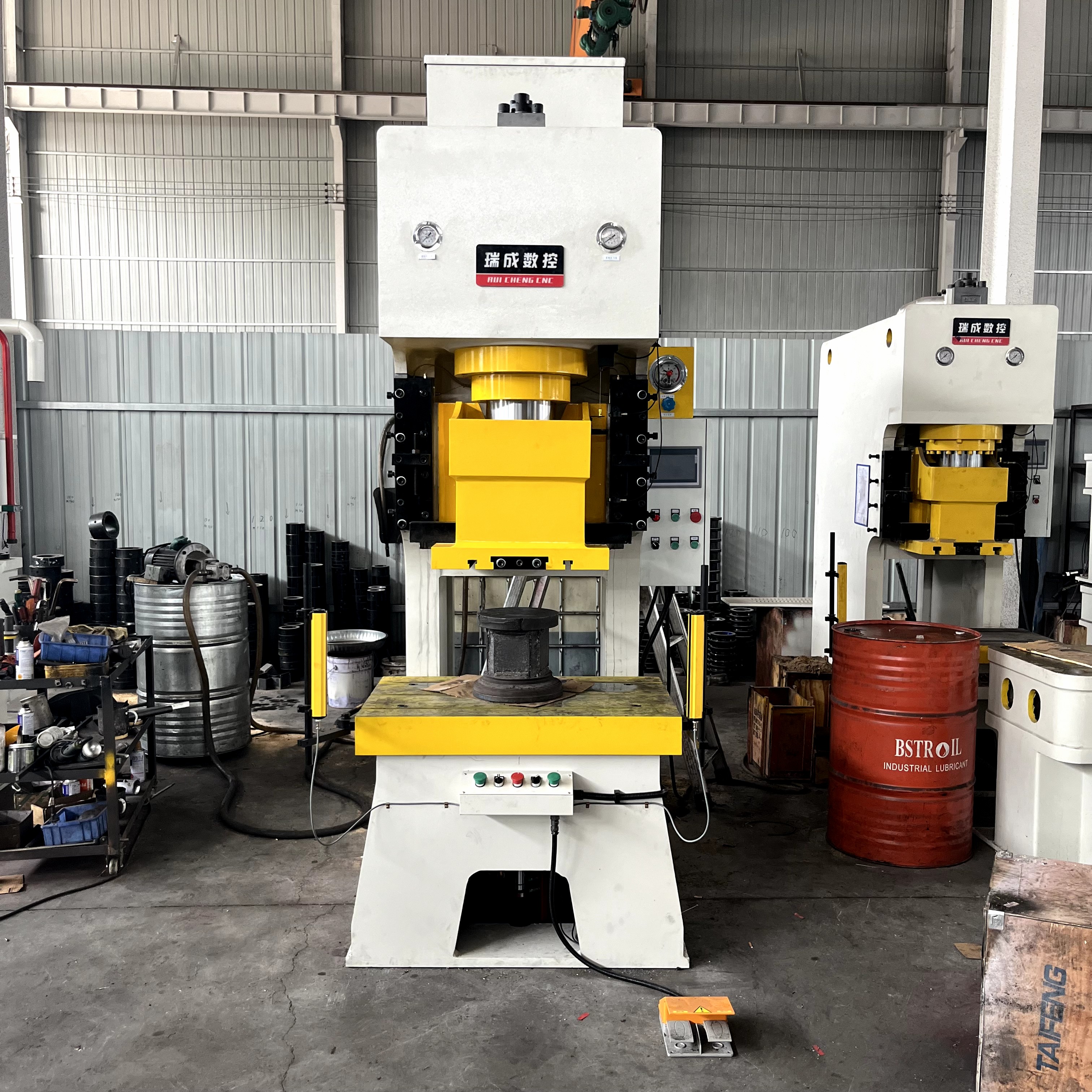 125T液压冲床金属板材拉伸、冲孔